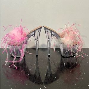 Size 8, Karo’s Shoes Pink Feather Platform Heels